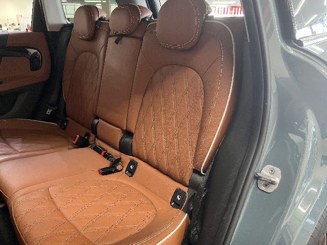 BMW MINI COOPER D CROSSO 2023 Image 31