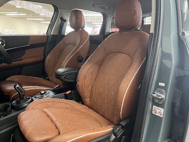 BMW MINI COOPER D CROSSO 2023 Image 31