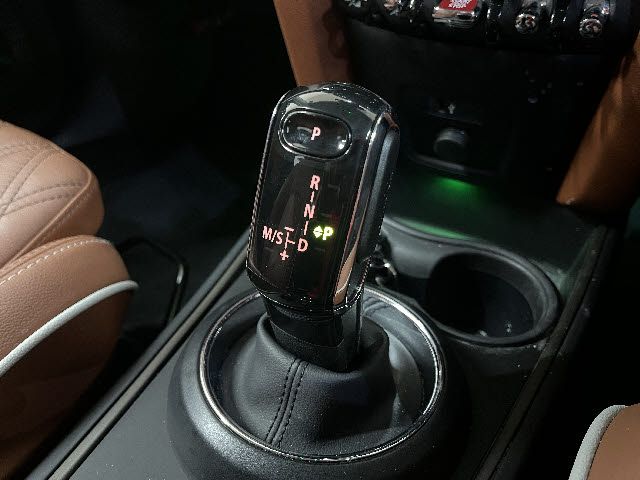 BMW MINI COOPER D CROSSO 2023 Image 31