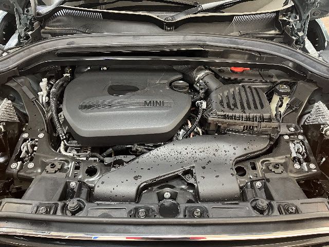 BMW MINI COOPER D CROSSO 2023 Image 31