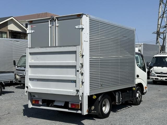 HINO DUTRO 2020 Image 31