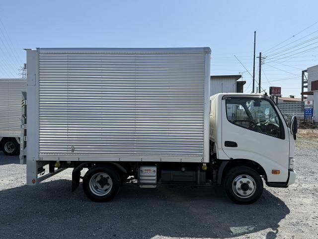 HINO DUTRO 2020 Image 31