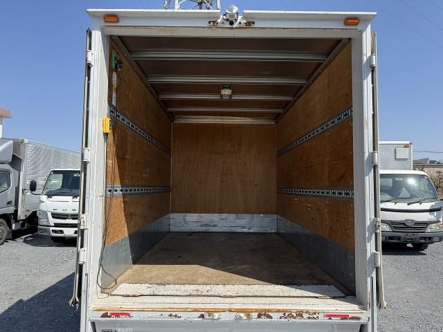 HINO DUTRO 2020 Image 31