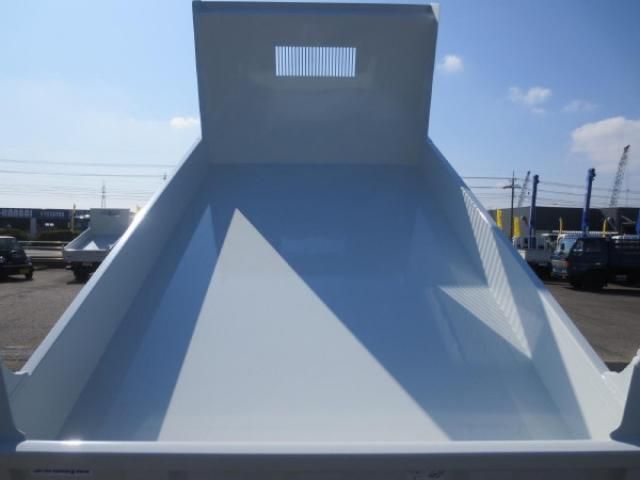 MITSUBISHI FUSOU FIGHTER 2025 Image 31