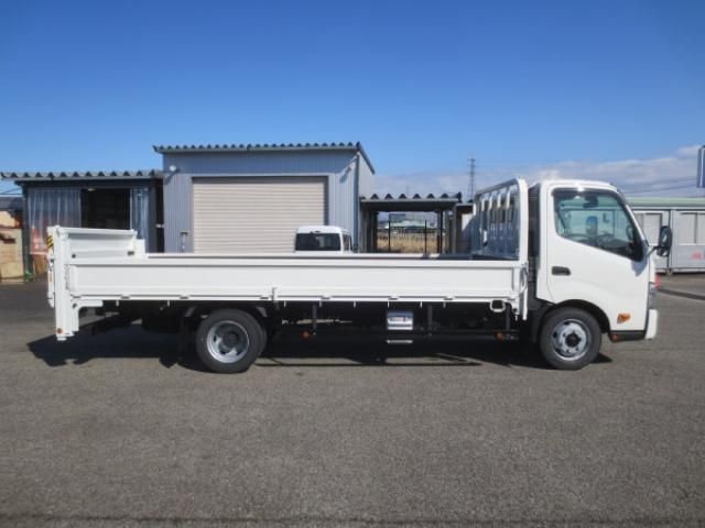 HINO DUTRO 2024 Image 31