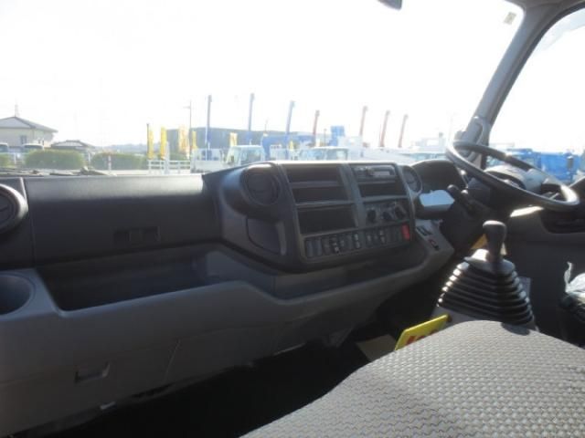 HINO DUTRO 2024 Image 31