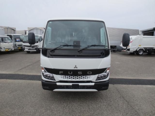 MITSUBISHI CANTER 2025 Image 31