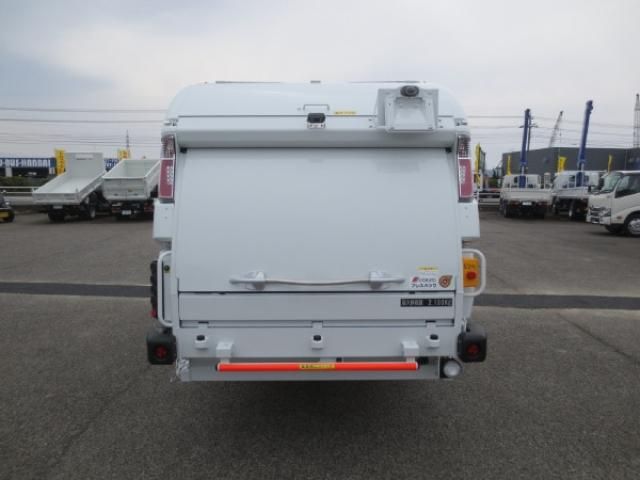MITSUBISHI CANTER 2025 Image 31
