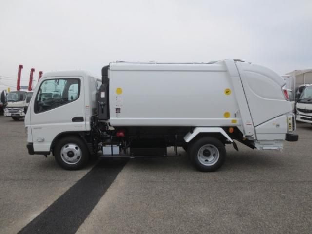 MITSUBISHI CANTER 2025 Image 31