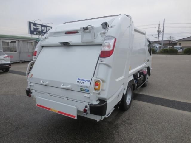 MITSUBISHI CANTER 2025 Image 31