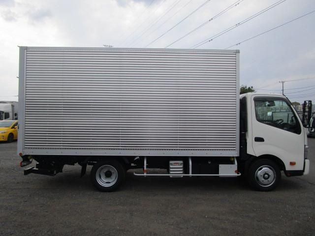 HINO DUTRO 2025 Image 31