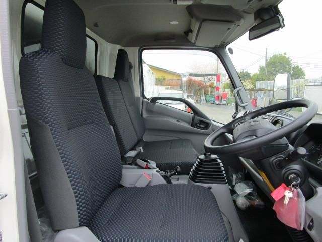 HINO DUTRO 2025 Image 31