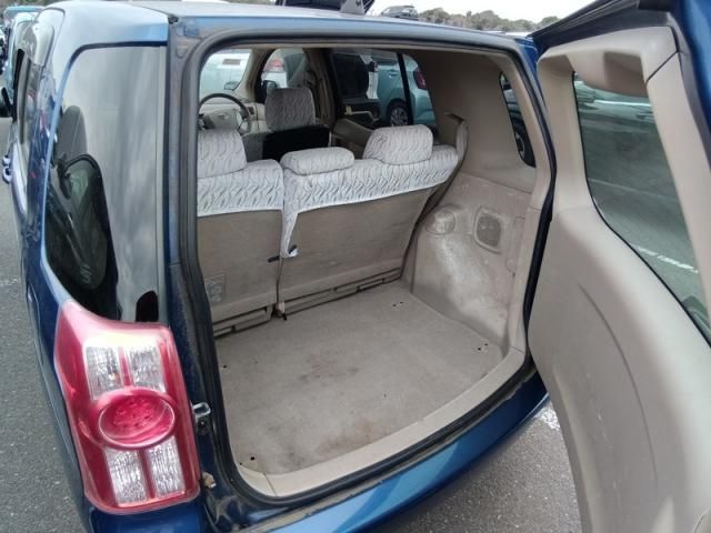 TOYOTA RAUM 2009 Image 31