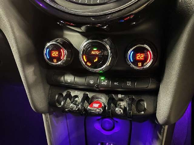 BMW MINI COOPER 5DOO 2015 Image 31