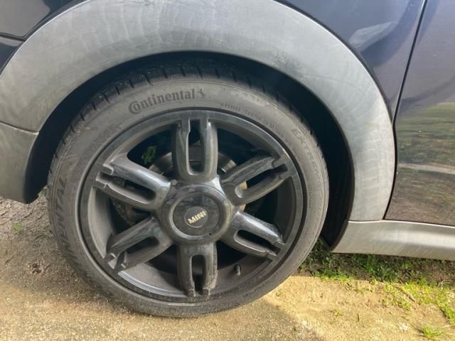 BMW MINI COOPER CLUB 2011 Image 31