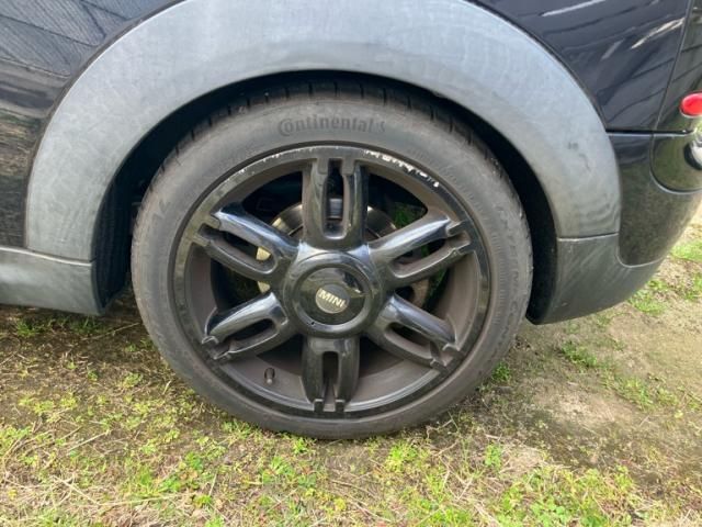 BMW MINI COOPER CLUB 2011 Image 31