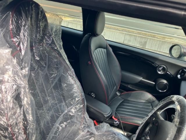 BMW MINI COOPER CLUB 2011 Image 31