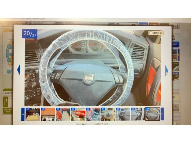 VOLVO V70 2005 Image 31