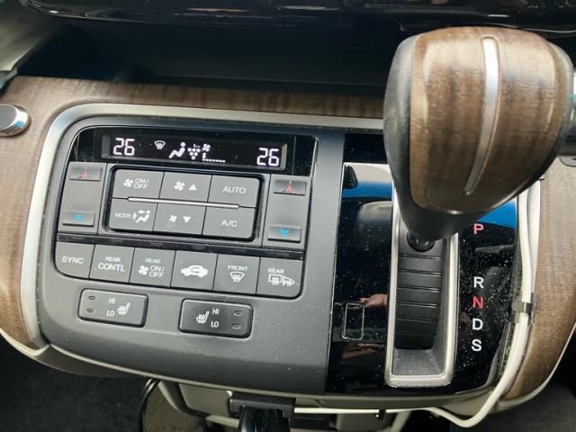 HONDA STEPWAGON 2015 Image 31