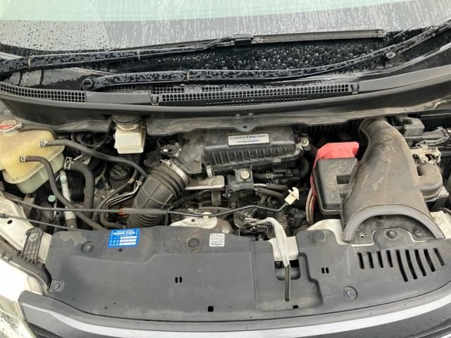 HONDA STEPWAGON 2015 Image 31