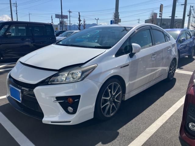 TOYOTA PRIUS 2012 Image 31