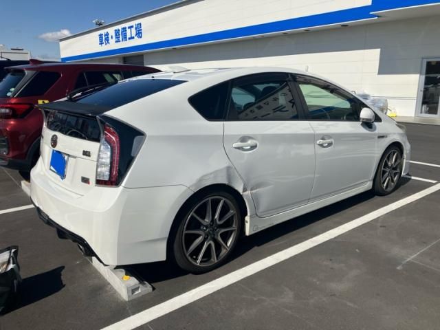 TOYOTA PRIUS 2012 Image 31