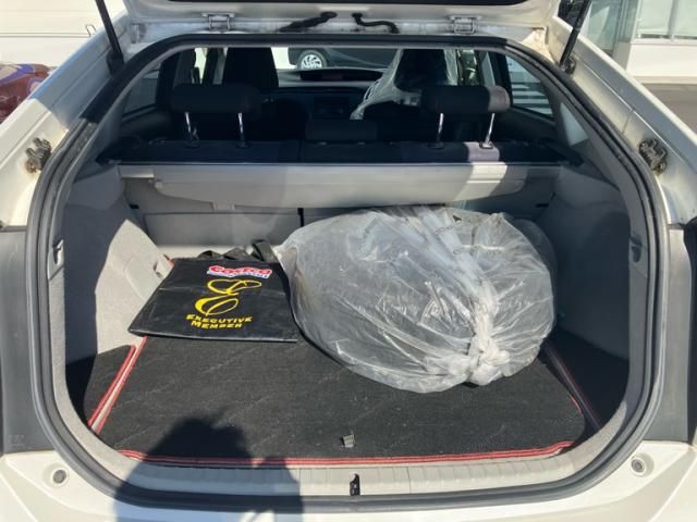 TOYOTA PRIUS 2012 Image 31