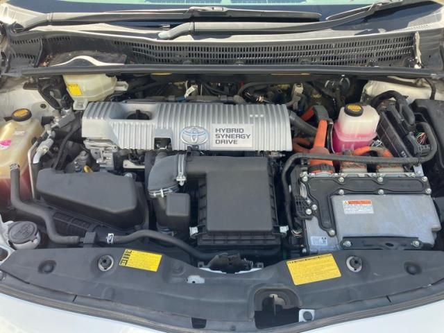 TOYOTA PRIUS 2012 Image 31