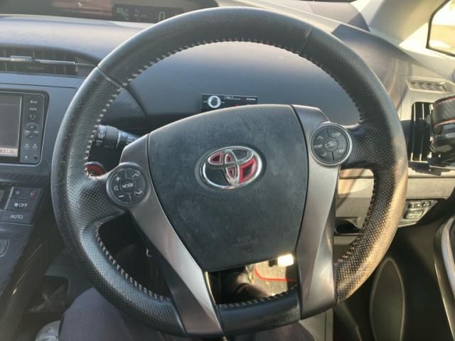 TOYOTA PRIUS 2012 Image 31