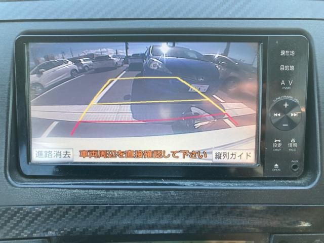 TOYOTA PRIUS 2012 Image 31