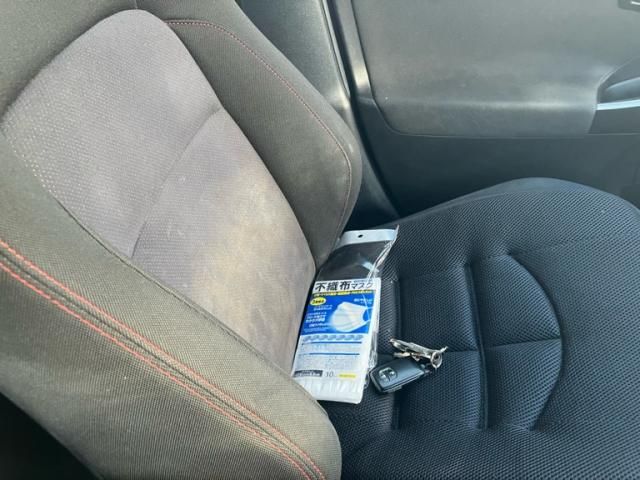 TOYOTA PRIUS 2012 Image 31