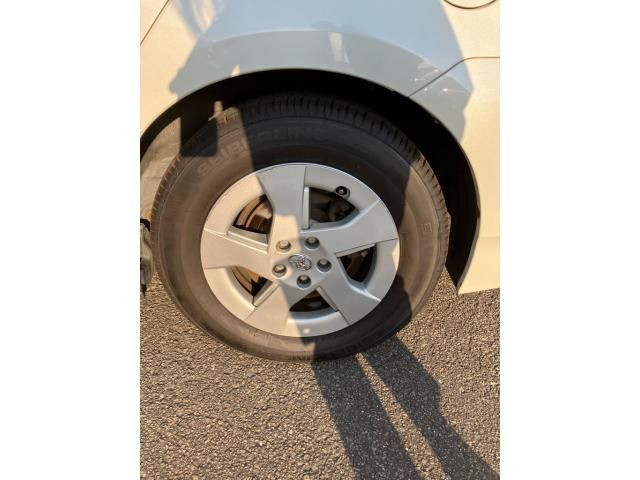 TOYOTA PRIUS 2010 Image 31