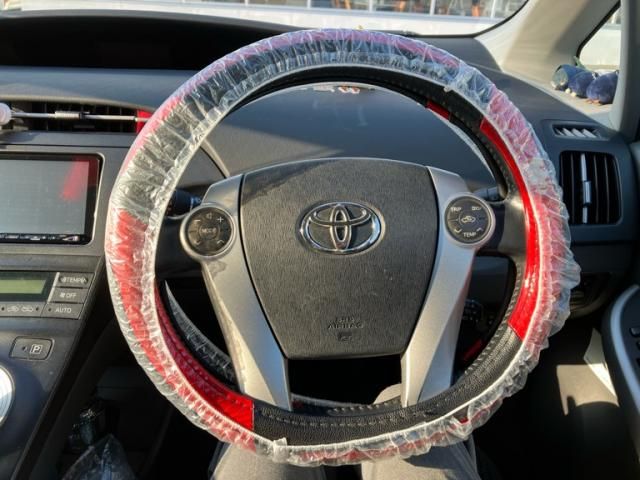 TOYOTA PRIUS 2010 Image 31