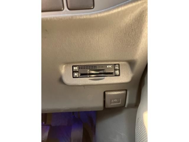 TOYOTA PRIUS 2010 Image 31