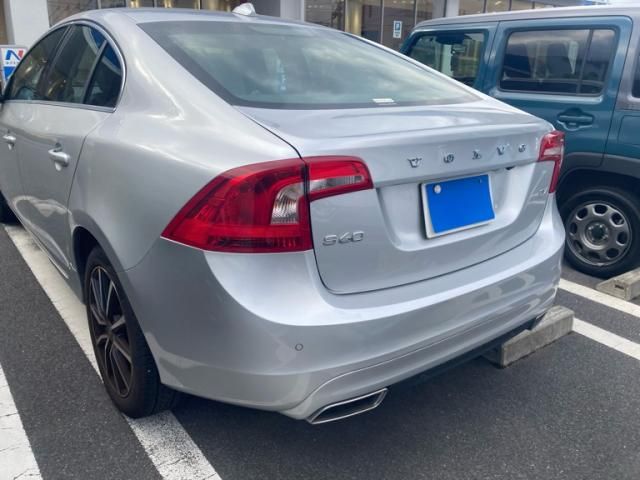 VOLVO S60 2018 Image 31