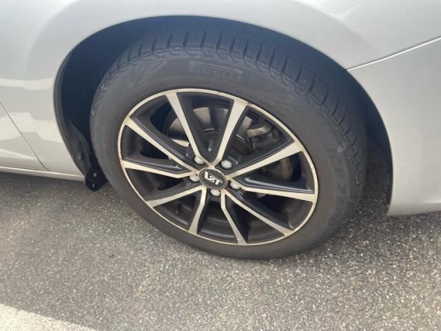 VOLVO S60 2018 Image 31