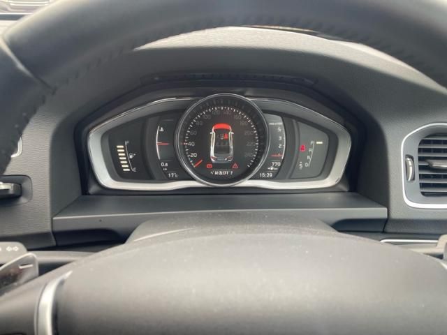 VOLVO S60 2018 Image 31