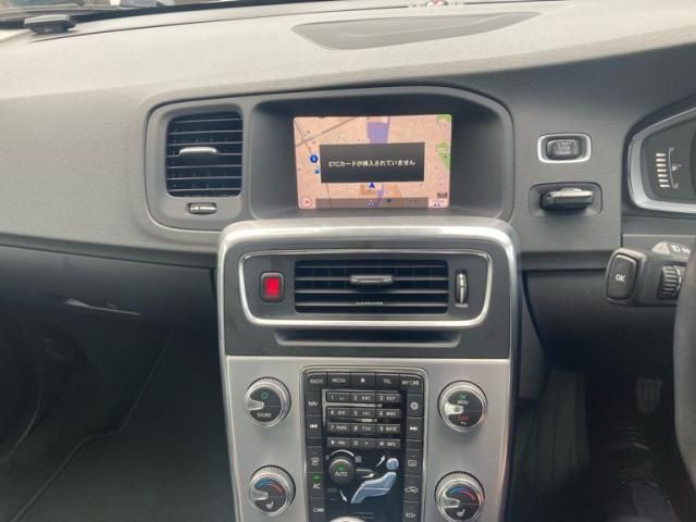 VOLVO S60 2018 Image 31