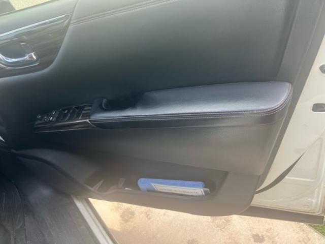 NISSAN ELGRAND 2014 Image 31