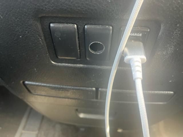 NISSAN ELGRAND 2014 Image 31