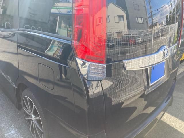 TOYOTA NOAH 2014 Image 31