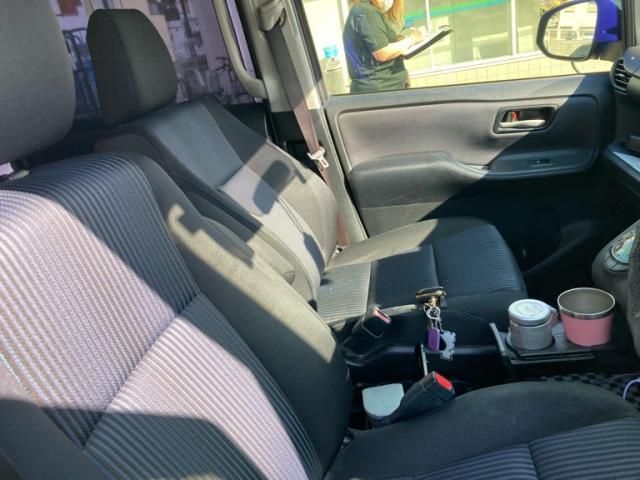 TOYOTA NOAH 2014 Image 31