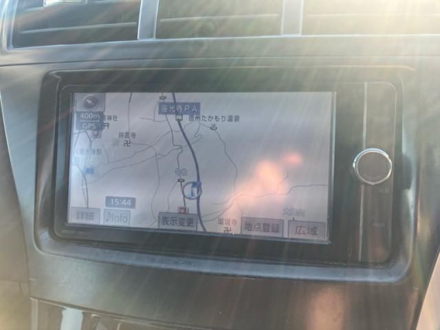 TOYOTA PRIUS ALPHA 2013 Image 31