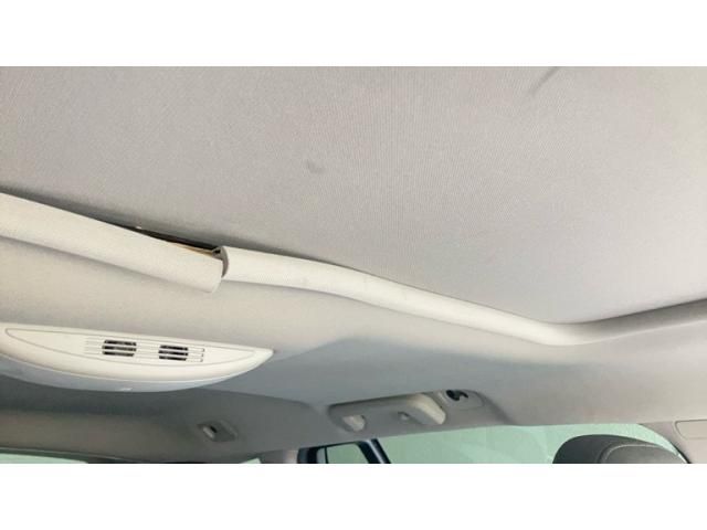 VOLVO V60 2015 Image 31