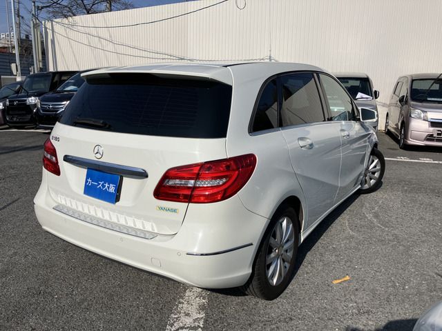 MERCEDES BENZ B CLAS 2012 Image 31
