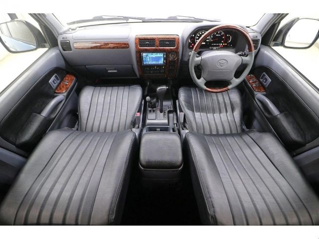 TOYOTA LANDCRUISER PRADO 2001 Image 31