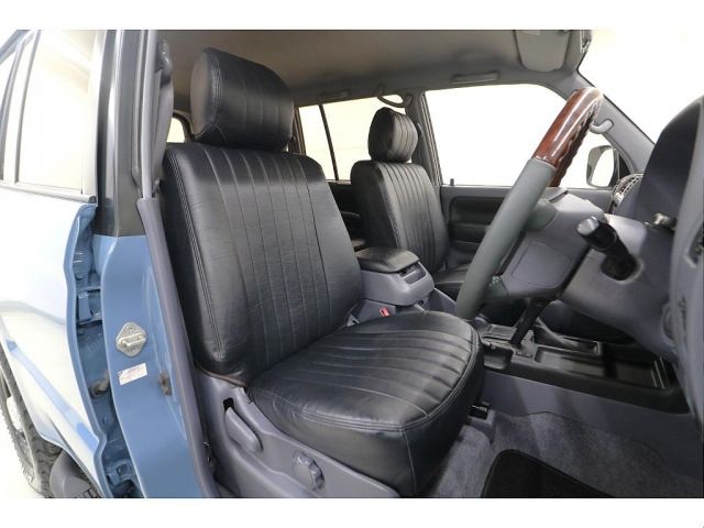 TOYOTA LANDCRUISER PRADO 2001 Image 31