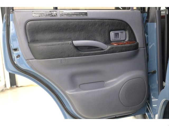 TOYOTA LANDCRUISER PRADO 2001 Image 31