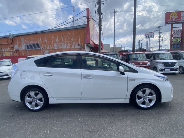 TOYOTA PRIUS PHV 2012 Image 31