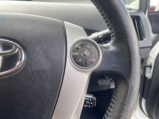 TOYOTA PRIUS PHV 2012 Image 31